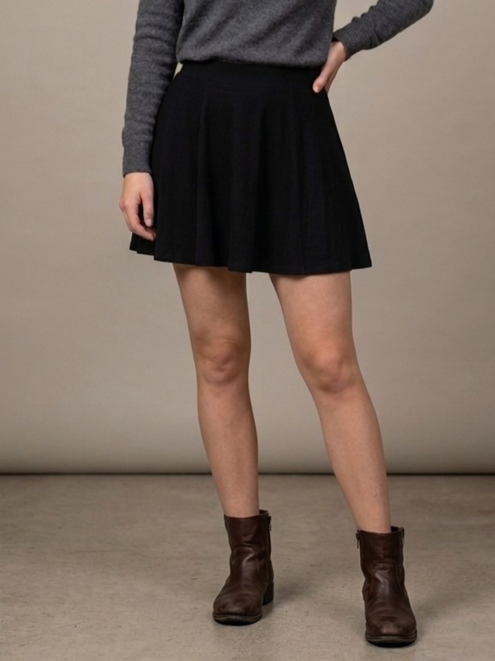 H&M Divided Skirt Black Skater Flared Mini Goth Grunge Casual Indie A-Line 6